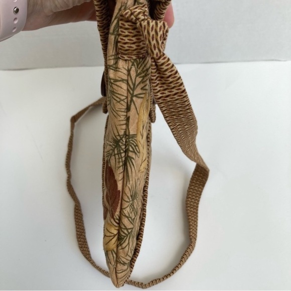 Quilted Crossbody Mini Fabric Purse Fall Forest Pattern Tan Grannycore Boho OS - Picture 5 of 10